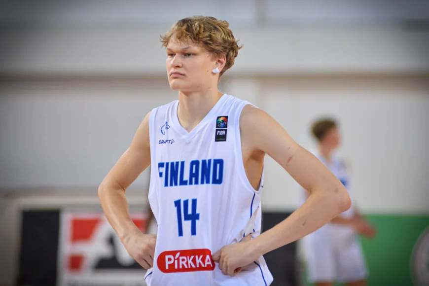 18 Yaşındaki Fin Yıldızı EuroBasket’i Sallıyor: Miikka Muurinen Sahada Parlıyor