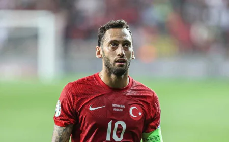 Hakan Çalhanoğlu net konuştu: Transfer söylentileri hakkında açıklama